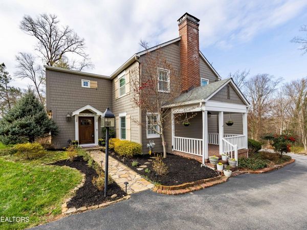 7105 Sherwood Drive, Knoxville, TN 37919