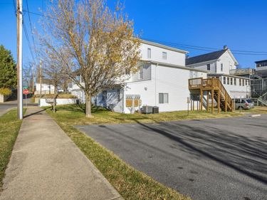 600 EAST MAIN ST, WAYNESBORO, VA 22980