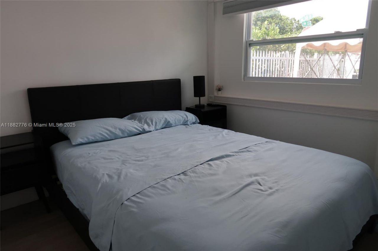 1336 NW 38th St, Unit 1, Miami, FL 33142 Photo
