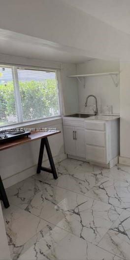 1336 NW 38th St, Unit 1, Miami, FL 33142 Photo