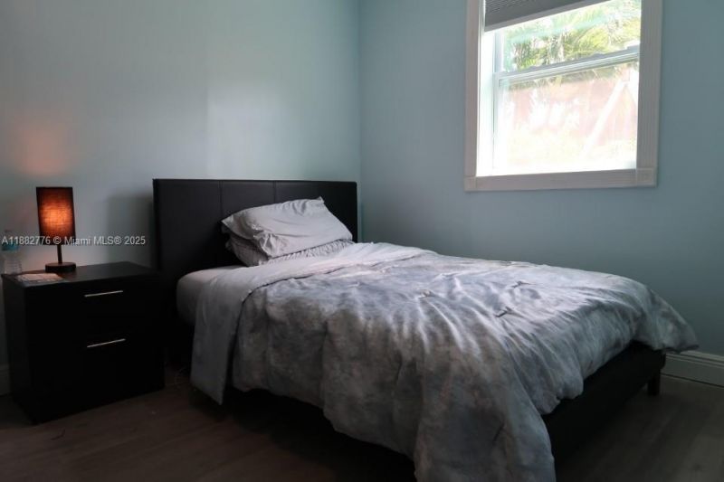 1336 NW 38th St, Unit 1, Miami, FL 33142 Photo