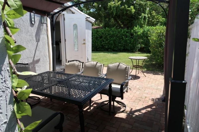 1336 NW 38th St, Unit 1, Miami, FL 33142 Photo