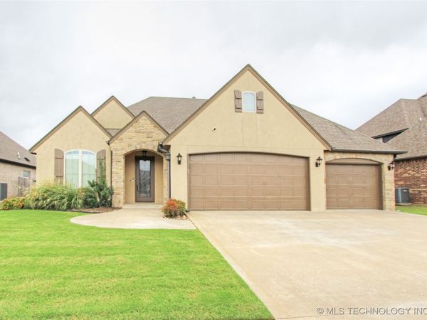 18512 E 43rd Place, Tulsa, OK 74134