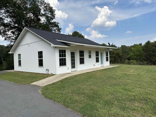 4955 MALVERN Road, Hot Springs, AR 71901