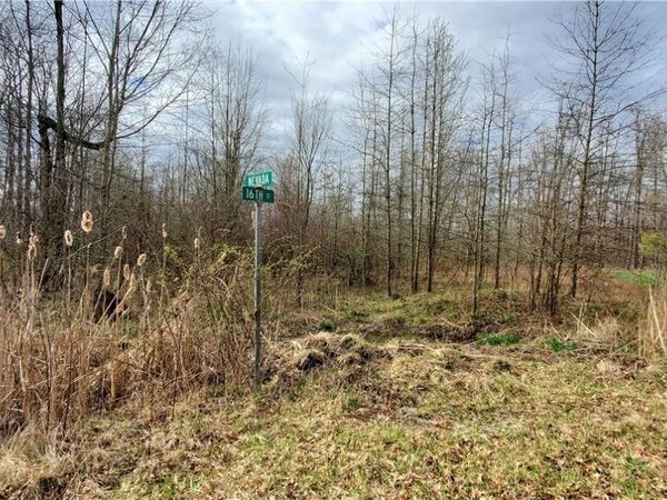 154 Nevada Avenue, Sebring, OH 44672