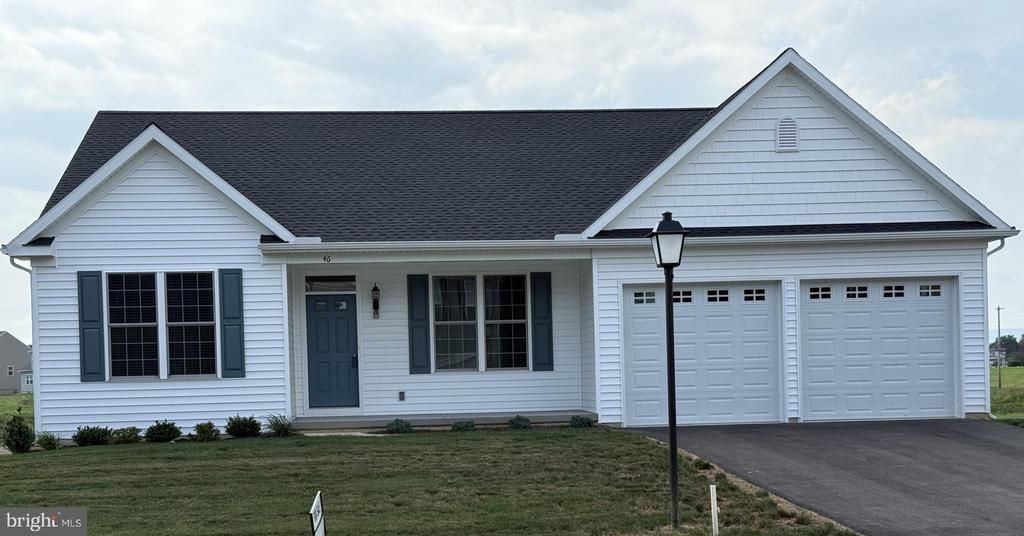 46 Bennington Way, Carlisle, PA 17013 Main Photo