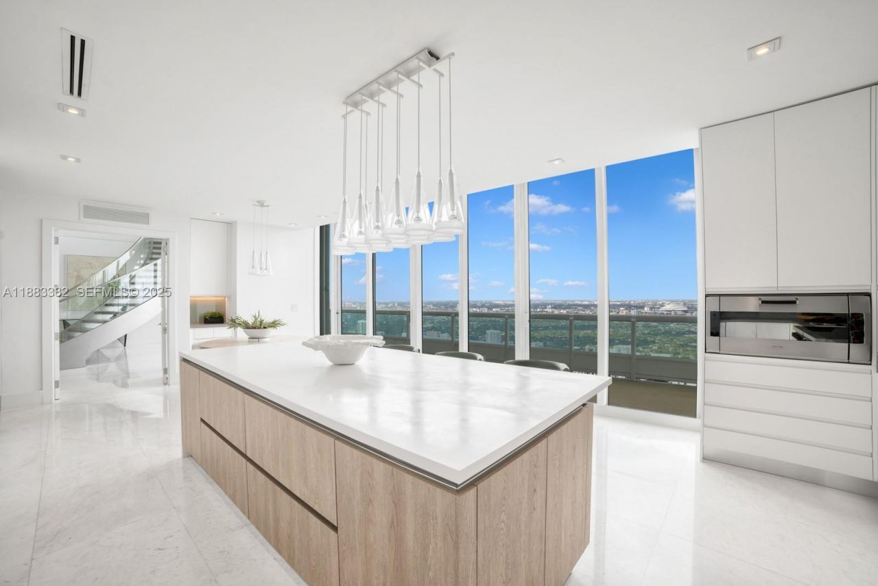1643 Brickell Ave, Unit PH4902, Miami, FL 33129 Photo