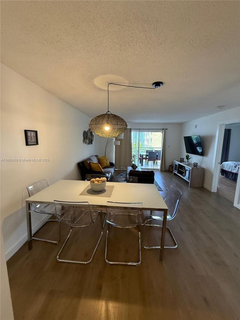 17801 N Bay Rd, Unit 505, Sunny Isles Beach, FL 33160 Photo