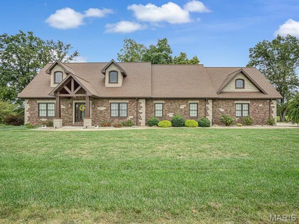 432 Indian Trail Drive, Pinckneyville, IL 62274