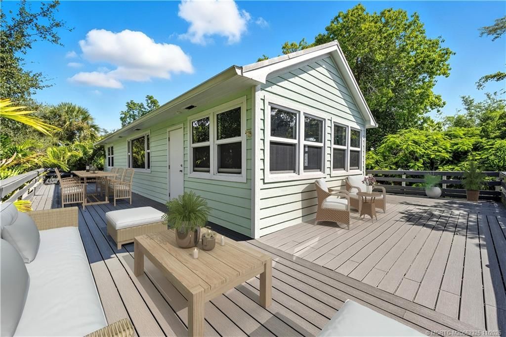 1398 SW Palm City Road, Stuart, FL 34994 Photo