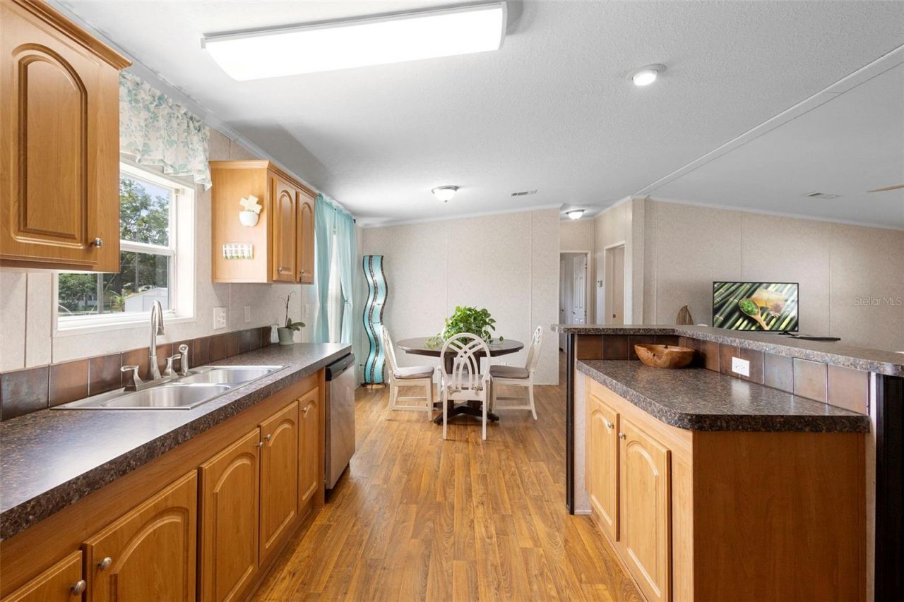 4393 Maple Avenue, Edgewater, FL 32141 Photo