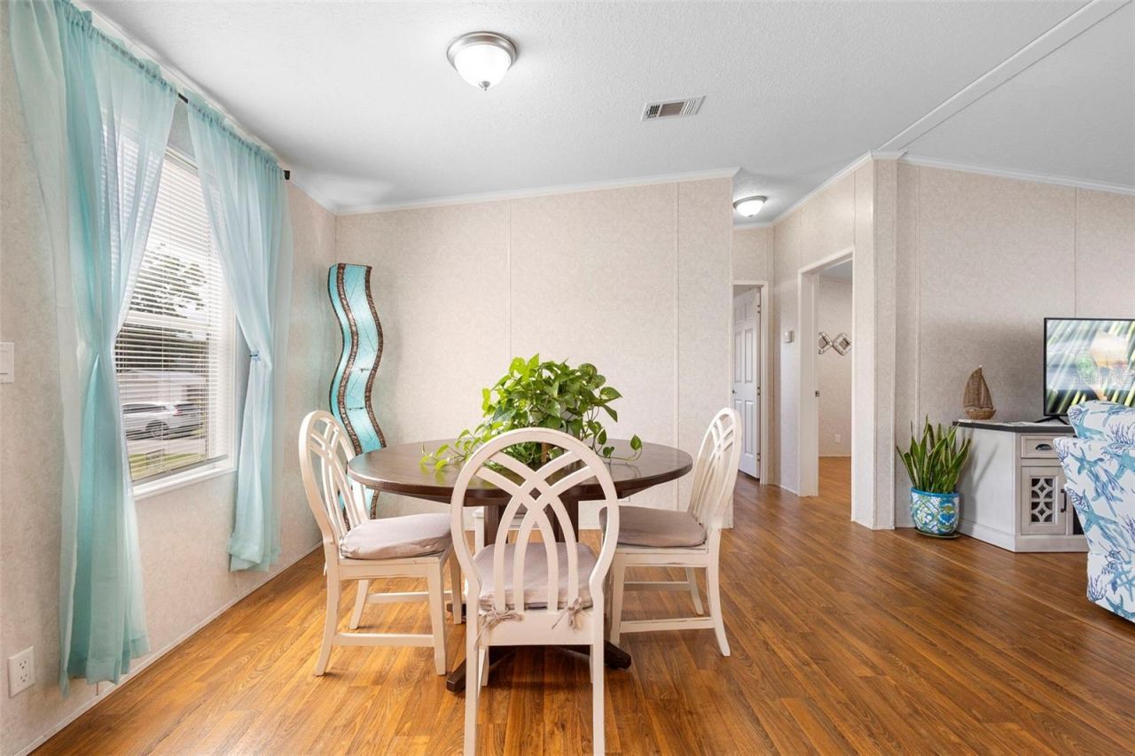 4393 Maple Avenue, Edgewater, FL 32141 Photo