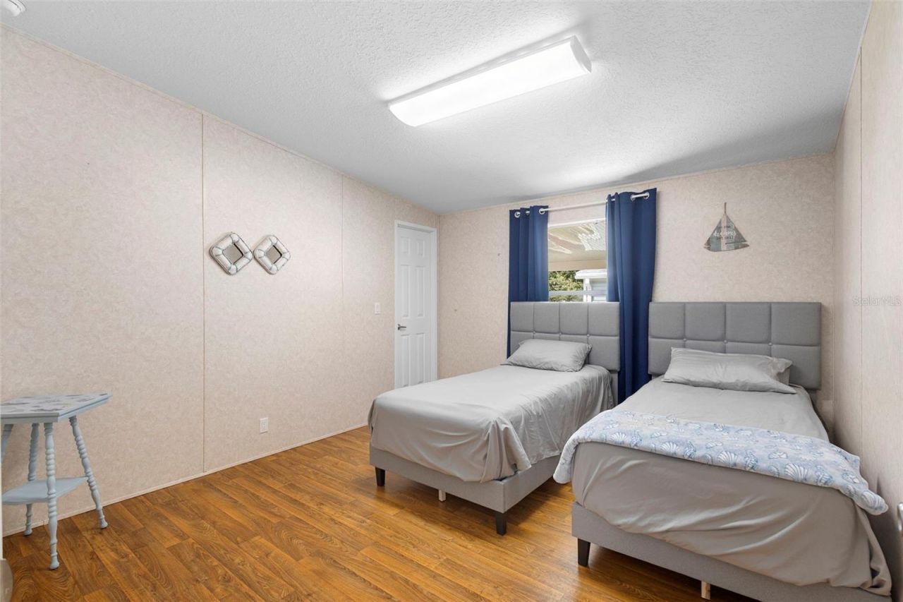 4393 Maple Avenue, Edgewater, FL 32141 Photo