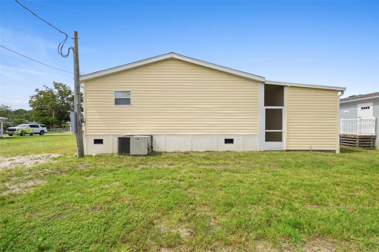 4393 Maple Avenue, Edgewater, FL 32141 Photo