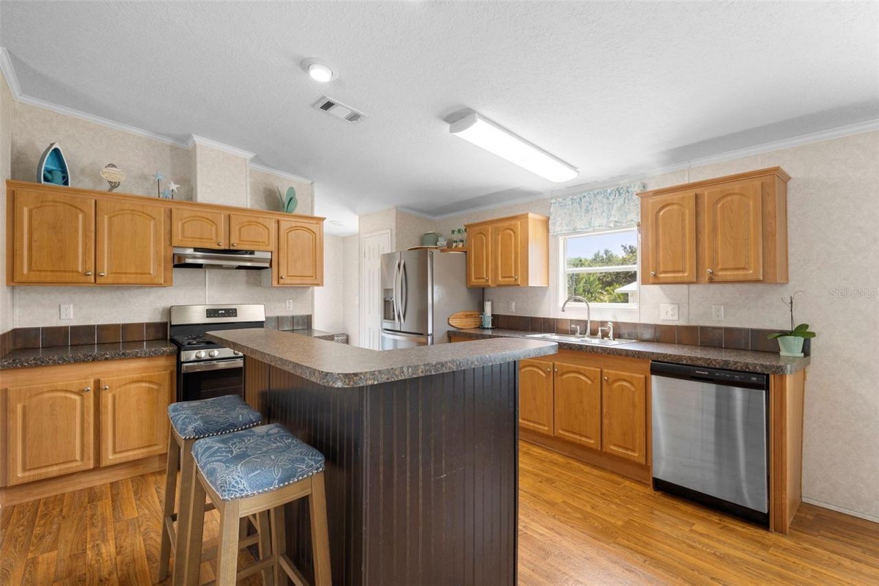 4393 Maple Avenue, Edgewater, FL 32141 Photo