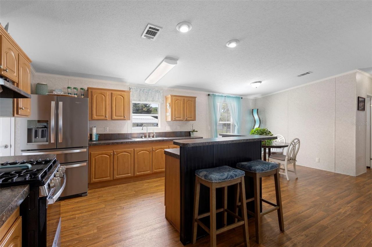 4393 Maple Avenue, Edgewater, FL 32141 Photo