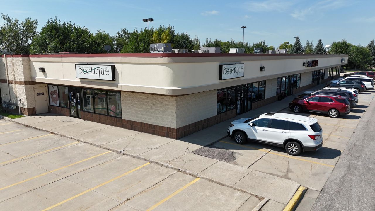 2550 Columbia, Grand Forks, ND 58201