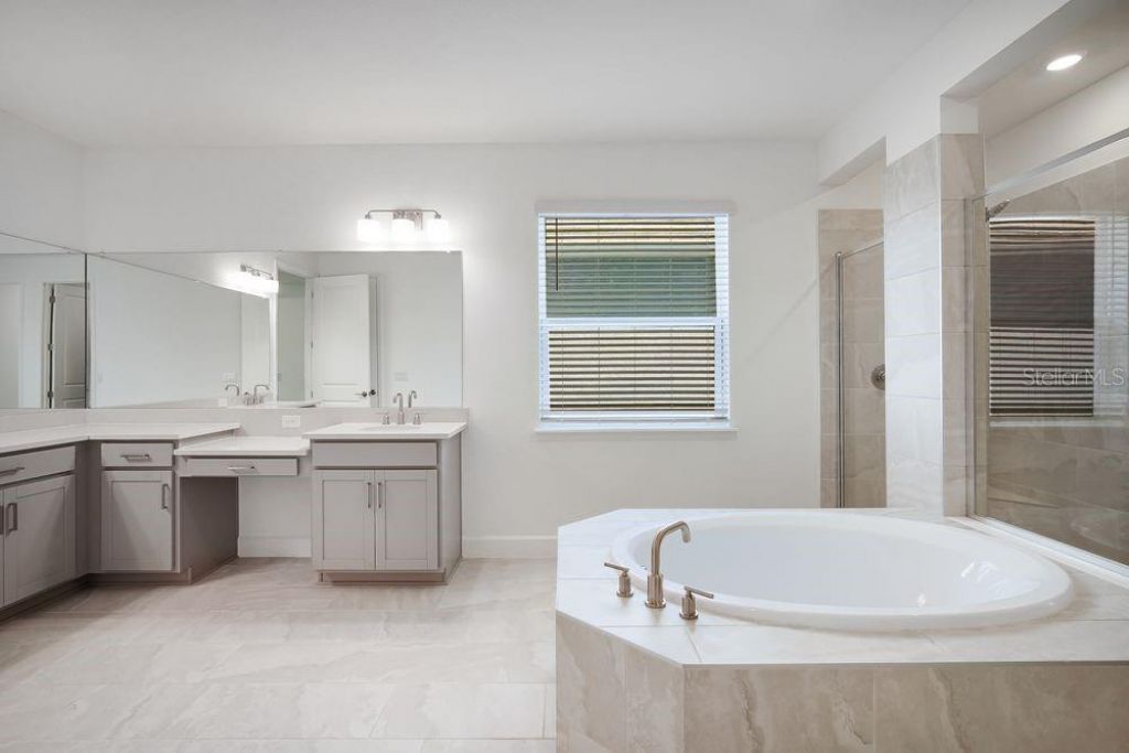 1685 Trailhead Lane, Zephyrhills, FL 33541 Photo