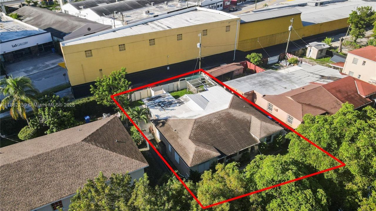 2530 SW 27th St, Miami, FL 33133 Photo