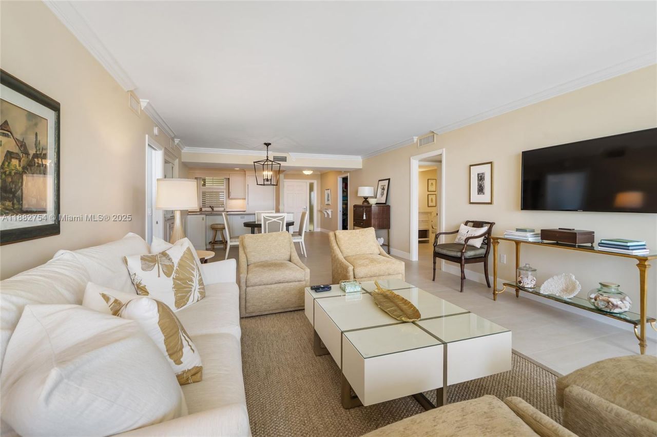 200 Beach Rd, Unit 202, Tequesta, FL 33469 Photo