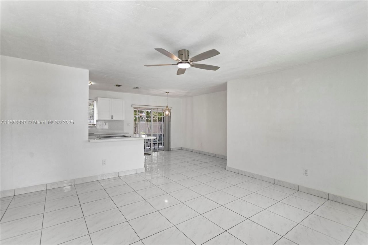 7030 Tyler St, Hollywood, FL 33024 Photo