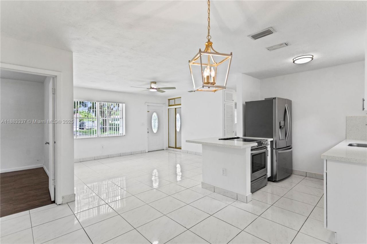 7030 Tyler St, Hollywood, FL 33024 Photo