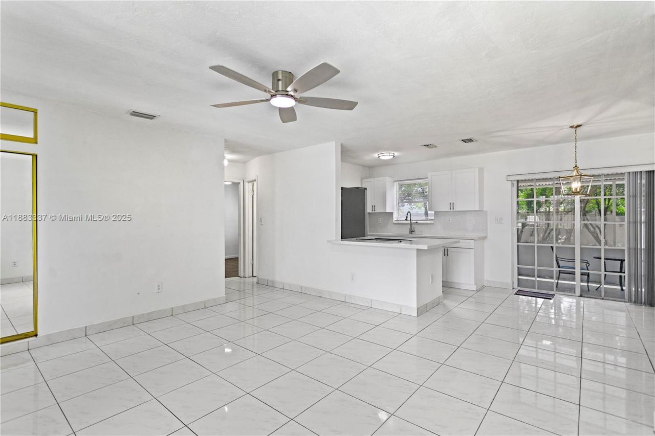 7030 Tyler St, Hollywood, FL 33024 Photo