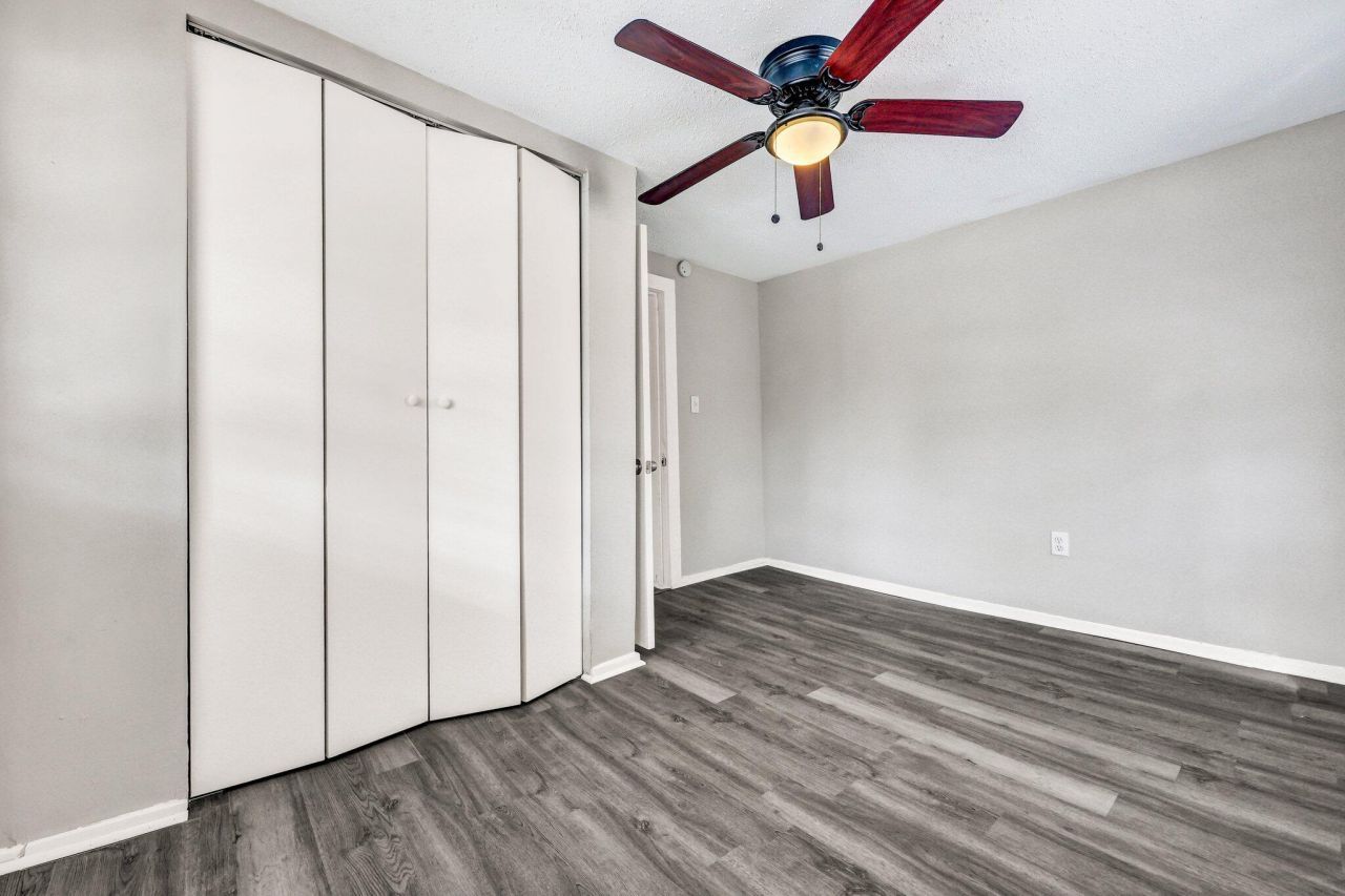 2016 Echo Avenue Photo 23