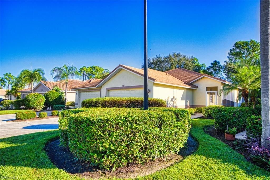 2261 Carnaby Ct, Lehigh Acres, FL 33973 Photo