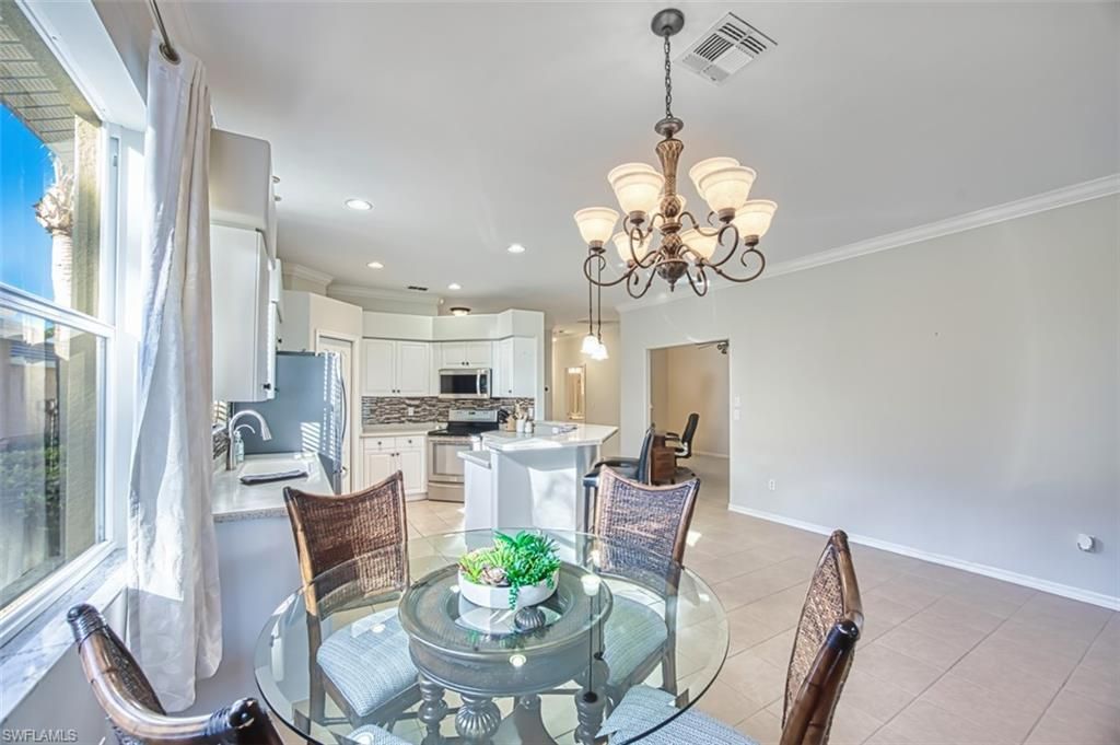 2261 Carnaby Ct, Lehigh Acres, FL 33973 Photo