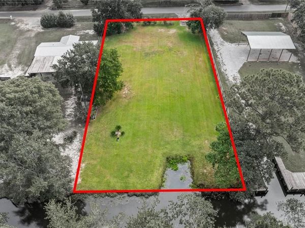 11030 Canal Drive, Theodore, AL 36582