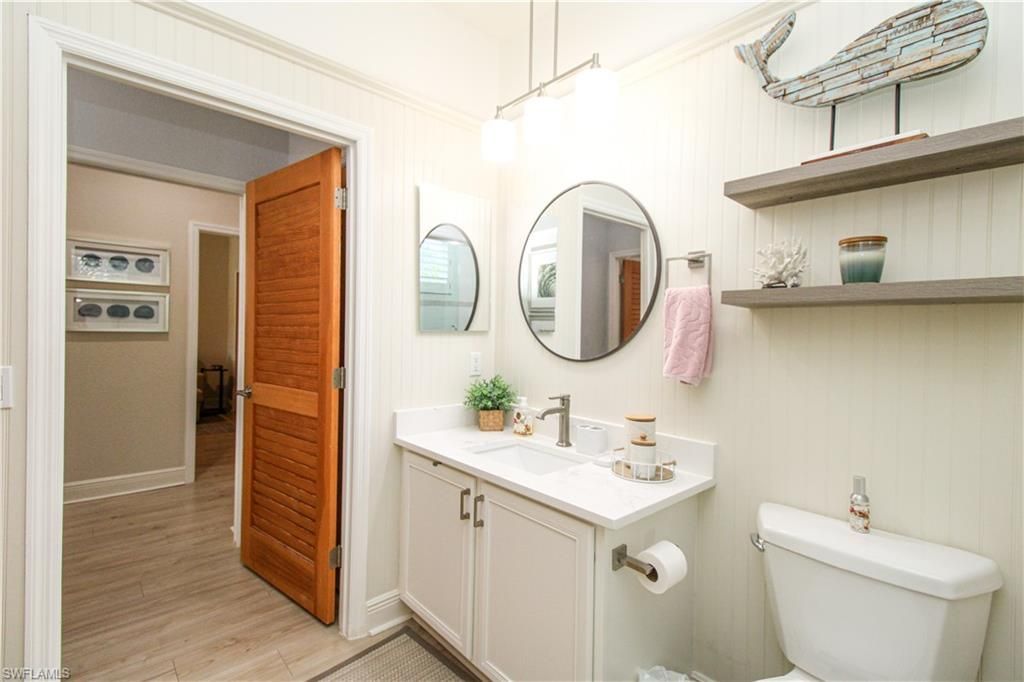 4853 Hampshire Ct, Unit 107, Naples, FL 34112 Photo