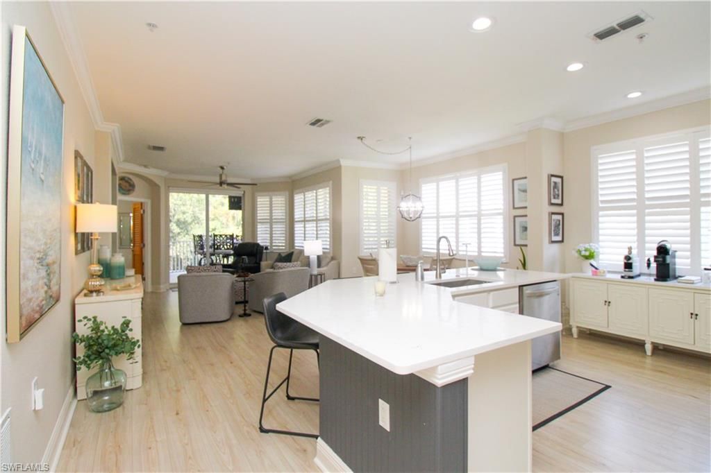 4853 Hampshire Ct, Unit 107, Naples, FL 34112 Photo