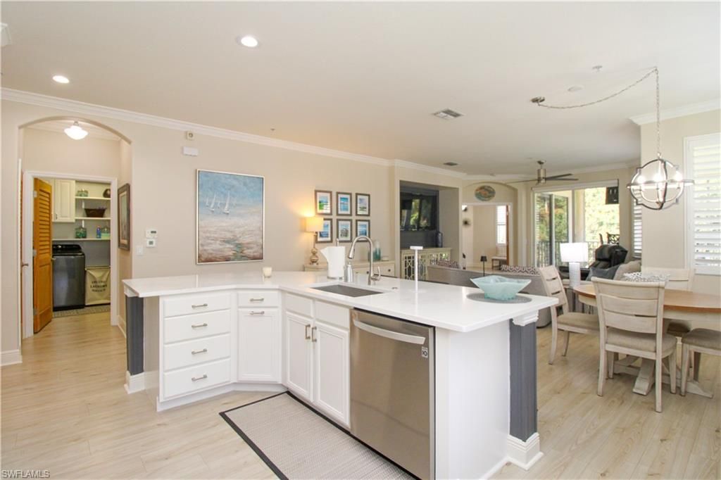 4853 Hampshire Ct, Unit 107, Naples, FL 34112 Photo