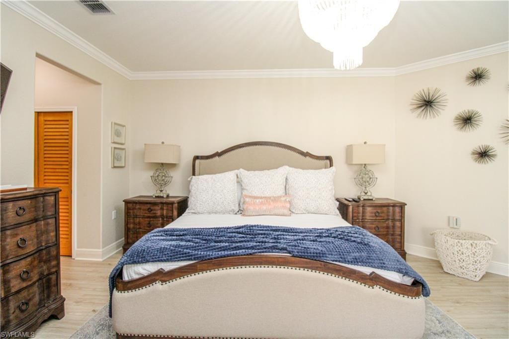 4853 Hampshire Ct, Unit 107, Naples, FL 34112 Photo