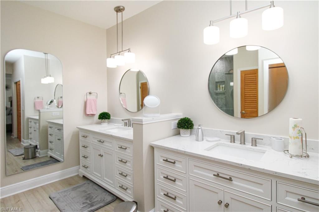 4853 Hampshire Ct, Unit 107, Naples, FL 34112 Photo