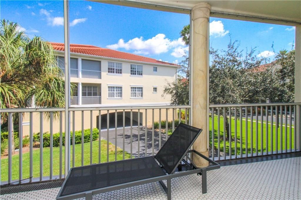 4853 Hampshire Ct, Unit 107, Naples, FL 34112 Photo