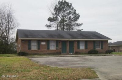 1702 Birchwood Drive Se, Wilson, NC 27893 Main Photo