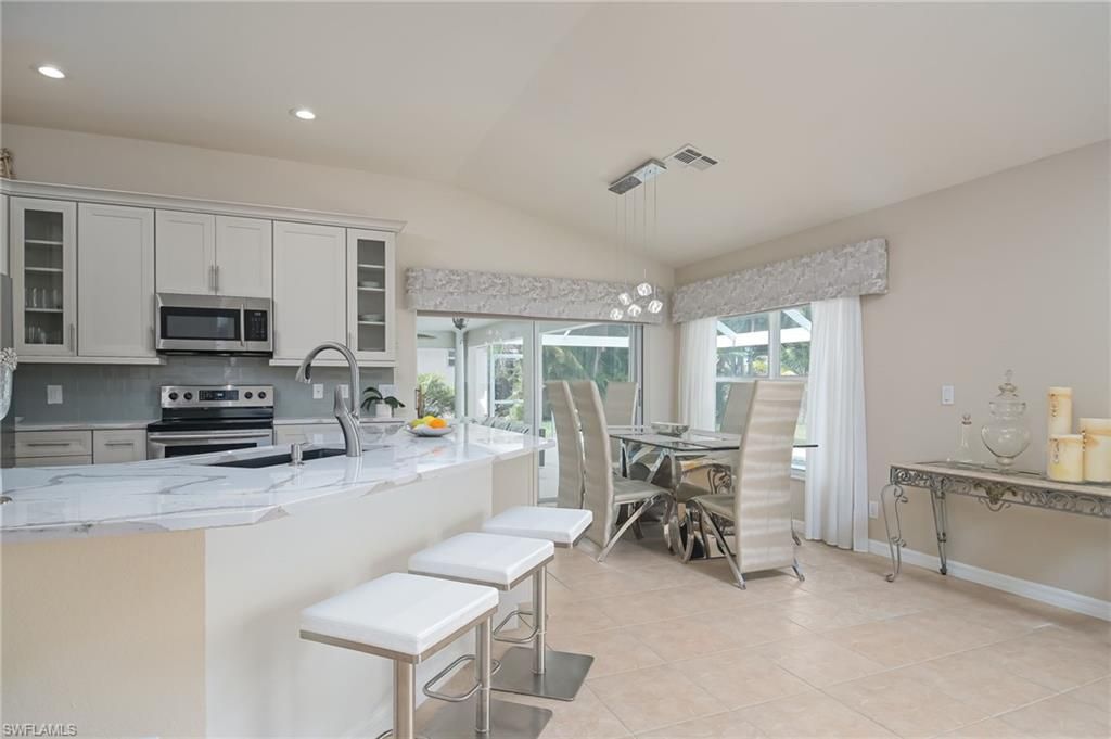 2250 Grove Dr, Naples, FL 34120 Photo