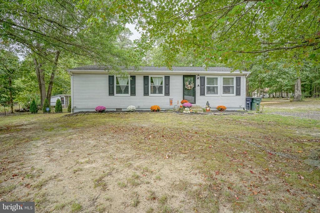 1607 Victory Avenue, Williamstown, NJ 08094 Main Photo