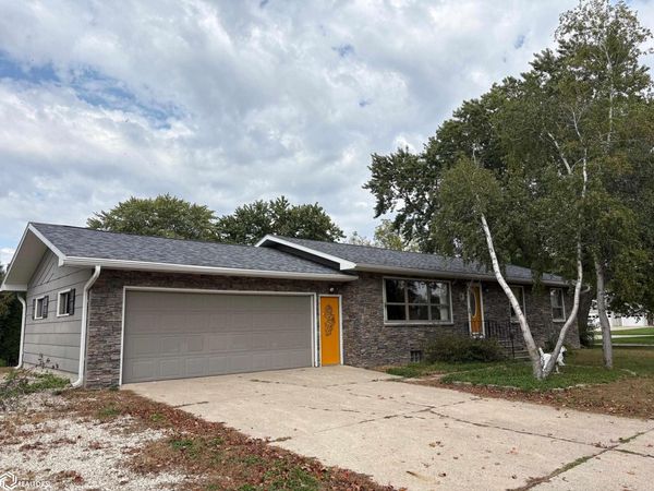 2001 22nd Street, Emmetsburg, IA 50536