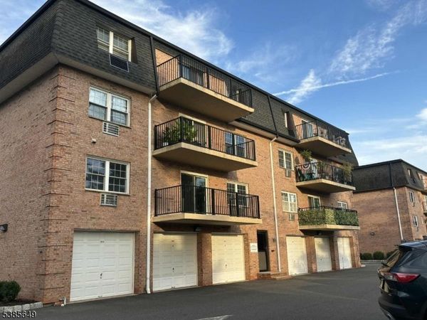 550 Fairview Ave, Westwood, NJ 07675