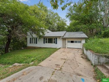 208 S Park Street, Hooper, NE 68031