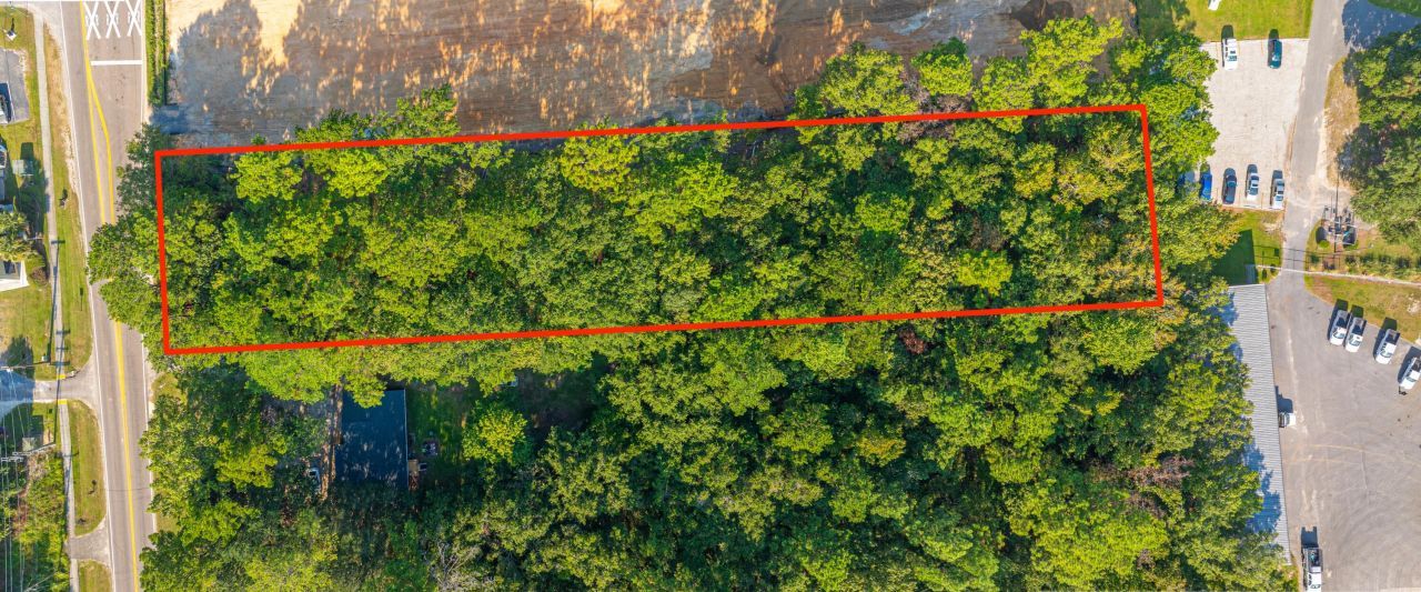 00 Liberty Hall Road Photo 2