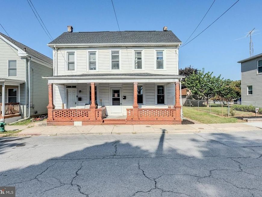 1037 & 1037 1/2 Spruce Street, Hagerstown, MD 21740 Main Photo