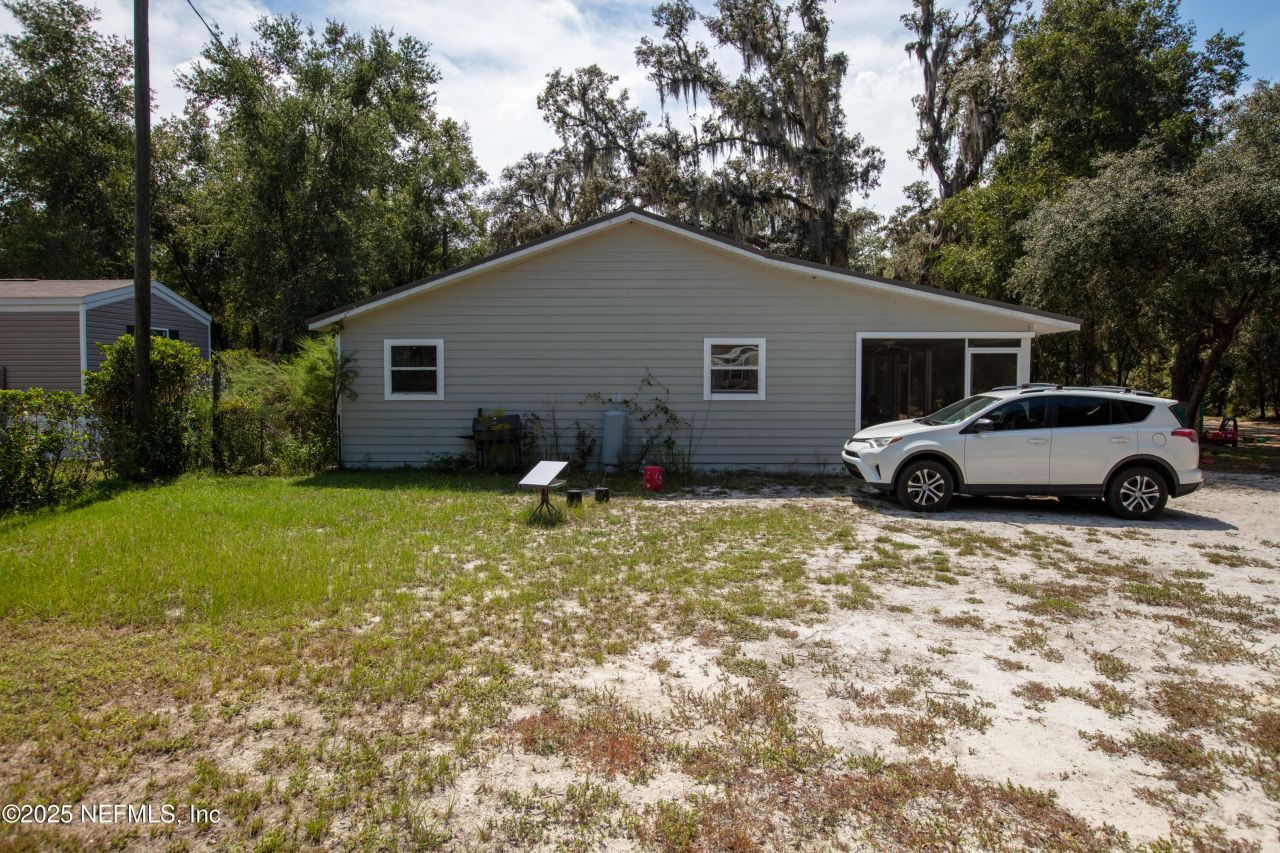 100 Little Star Road, Hawthorne, FL 32640 Photo