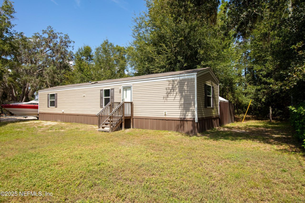 100 Little Star Road, Hawthorne, FL 32640 Photo