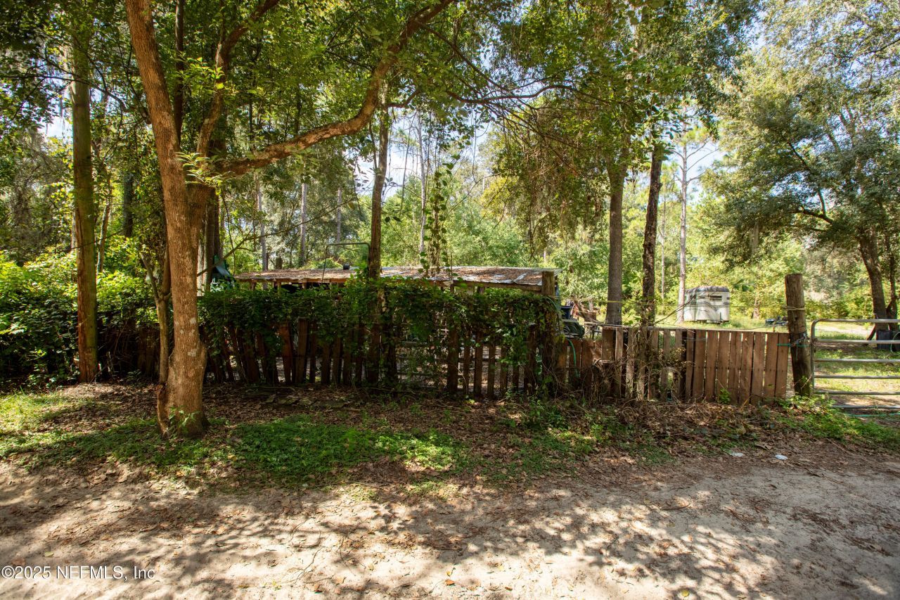 100 Little Star Road, Hawthorne, FL 32640 Photo