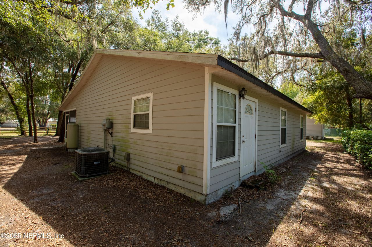 100 Little Star Road, Hawthorne, FL 32640 Photo