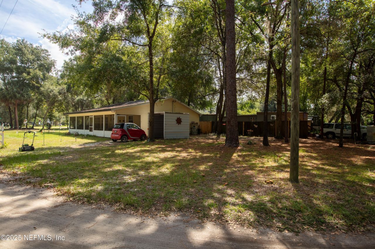 100 Little Star Road, Hawthorne, FL 32640 Photo